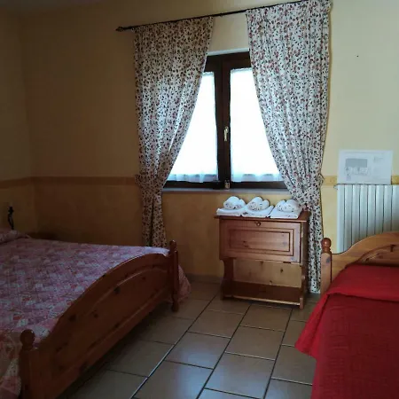 La Vecchia Fattoria Bed and Breakfast *